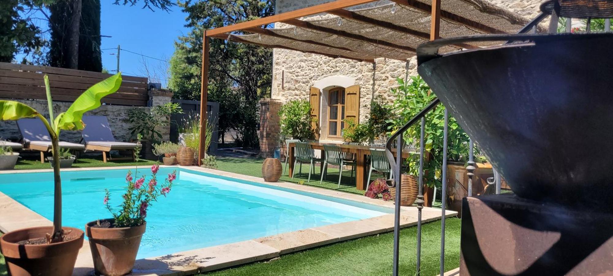 Les Batisses Du Chataignier Saint-Christol-lès-Alès Bagian luar foto